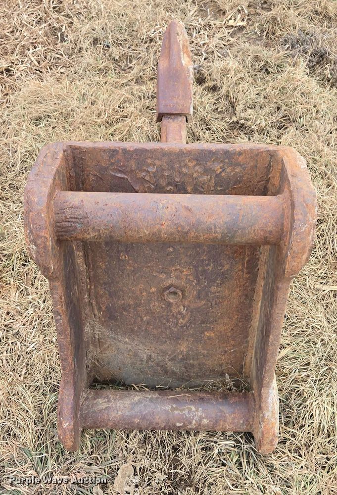 image for item ES2861 Excavator ripper tooth