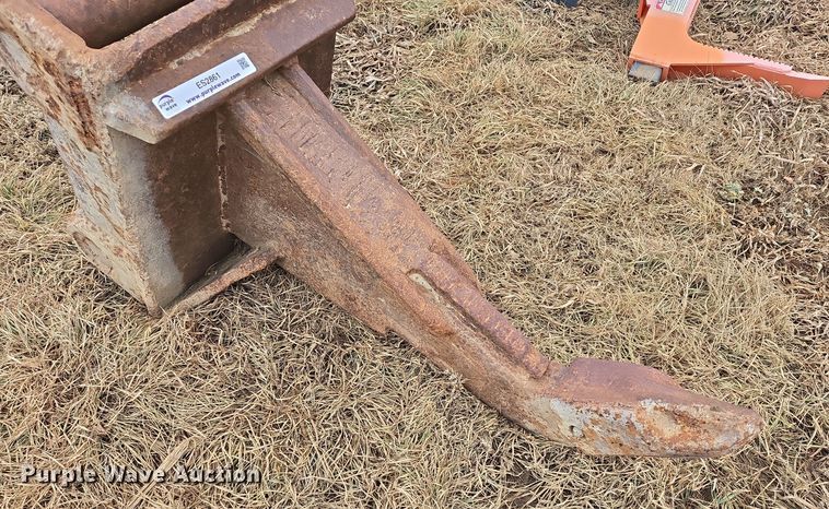 image for item ES2861 Excavator ripper tooth