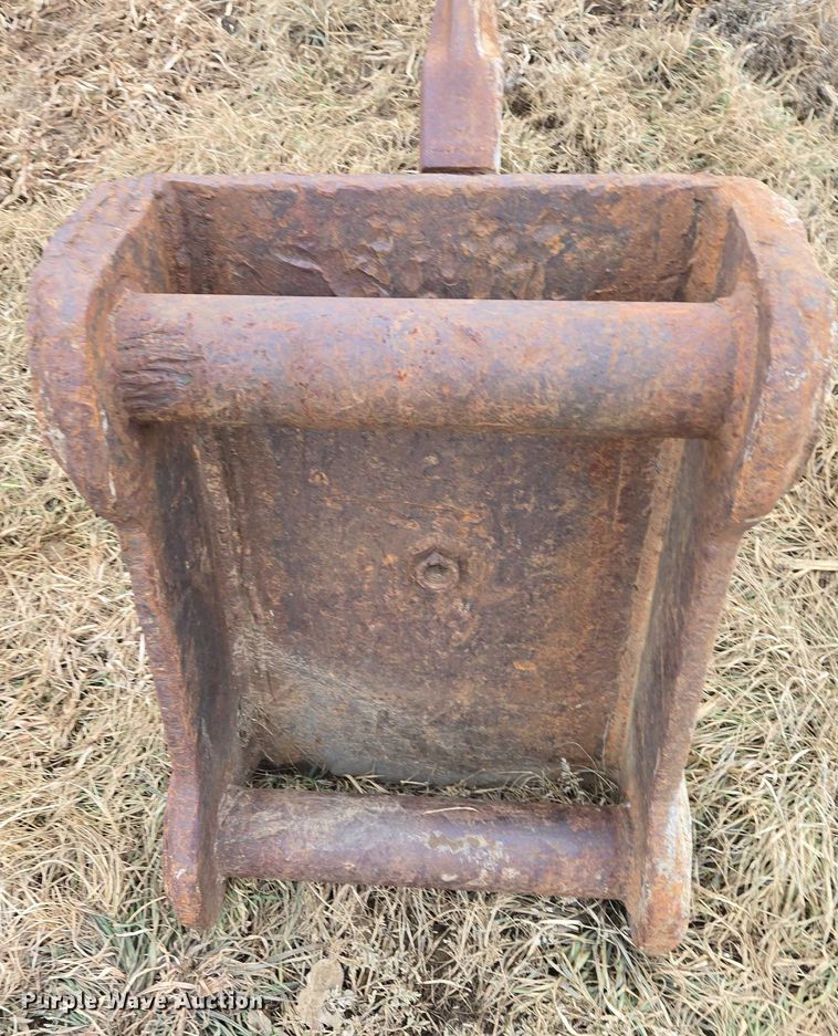 image for item ES2861 Excavator ripper tooth