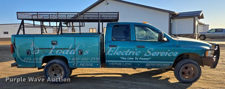 image for item ES2889 2005 Dodge Ram 3500 Crew Cab utility bed pickup truck