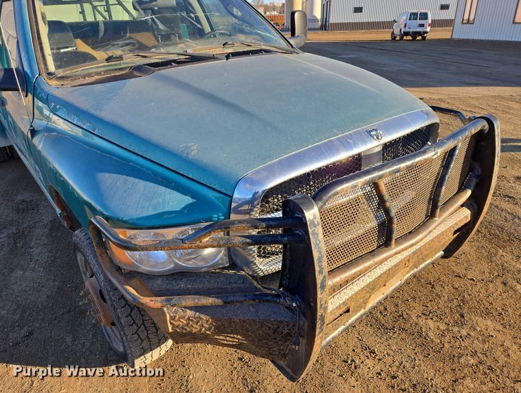 image for item ES2889 2005 Dodge Ram 3500 Crew Cab utility bed pickup truck