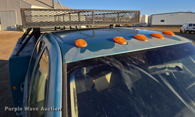 image for item ES2889 2005 Dodge Ram 3500 Crew Cab utility bed pickup truck