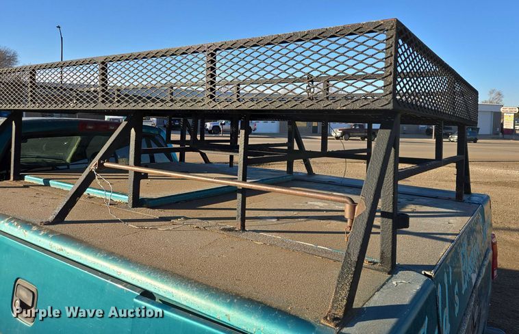 image for item ES2889 2005 Dodge Ram 3500 Crew Cab utility bed pickup truck