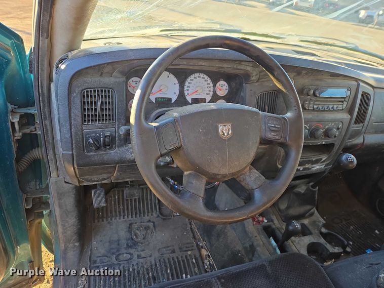 image for item ES2889 2005 Dodge Ram 3500 Crew Cab utility bed pickup truck