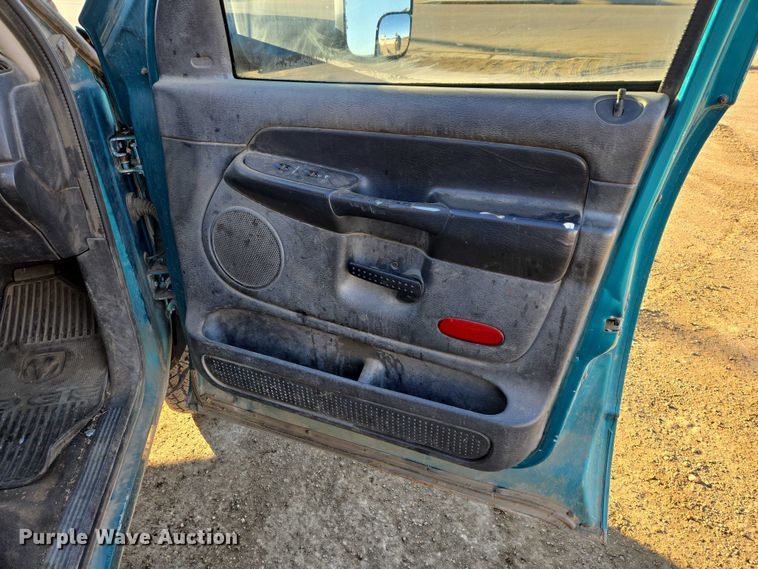 image for item ES2889 2005 Dodge Ram 3500 Crew Cab utility bed pickup truck