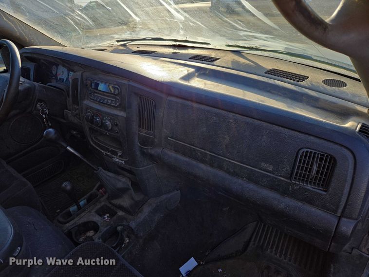 image for item ES2889 2005 Dodge Ram 3500 Crew Cab utility bed pickup truck