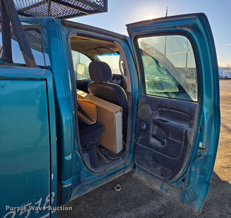 image for item ES2889 2005 Dodge Ram 3500 Crew Cab utility bed pickup truck