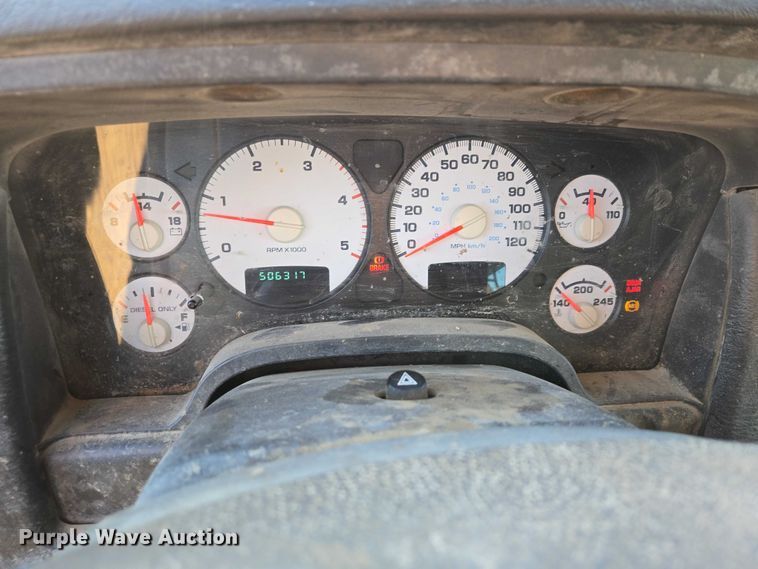 image for item ES2889 2005 Dodge Ram 3500 Crew Cab utility bed pickup truck