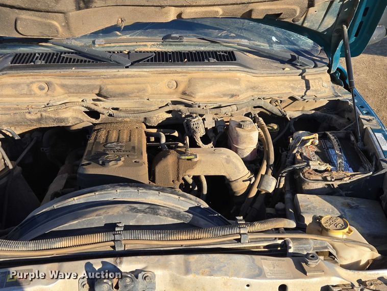 image for item ES2889 2005 Dodge Ram 3500 Crew Cab utility bed pickup truck