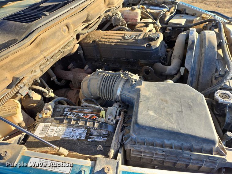 image for item ES2889 2005 Dodge Ram 3500 Crew Cab utility bed pickup truck