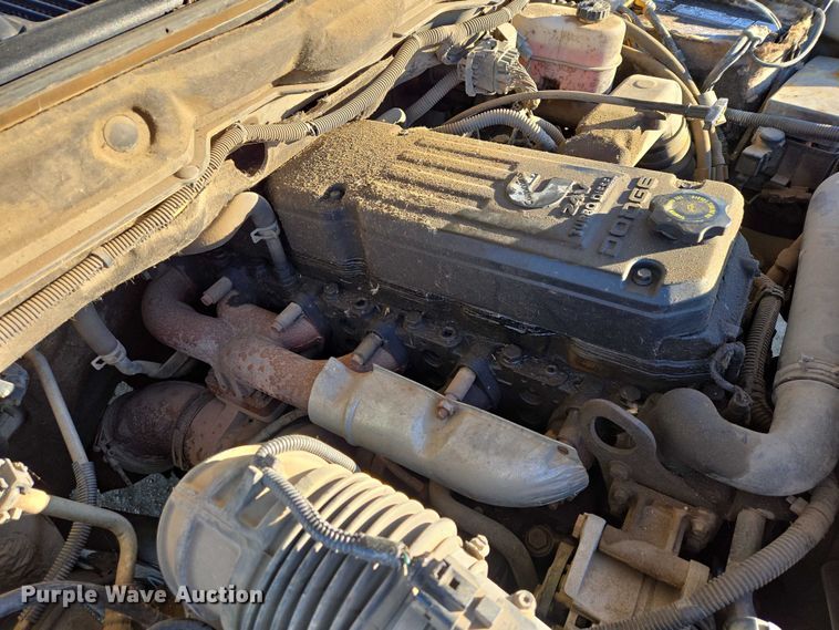 image for item ES2889 2005 Dodge Ram 3500 Crew Cab utility bed pickup truck