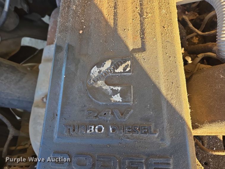 image for item ES2889 2005 Dodge Ram 3500 Crew Cab utility bed pickup truck