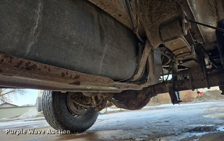 image for item ES2910 2005 Ford F250 Super Duty Ext. Cab pickup truck