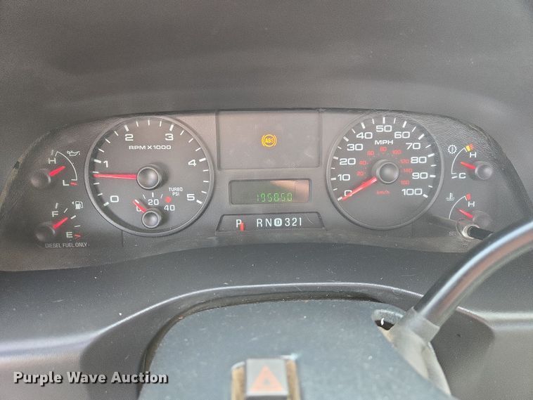 image for item ES2910 2005 Ford F250 Super Duty Ext. Cab pickup truck