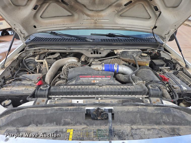 image for item ES2910 2005 Ford F250 Super Duty Ext. Cab pickup truck