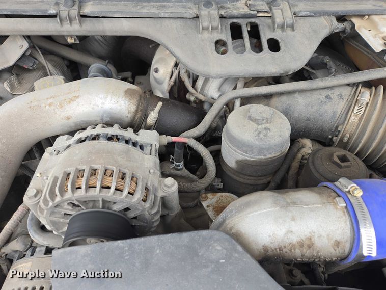 image for item ES2910 2005 Ford F250 Super Duty Ext. Cab pickup truck