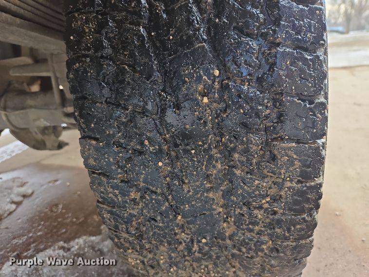 image for item ES2910 2005 Ford F250 Super Duty Ext. Cab pickup truck