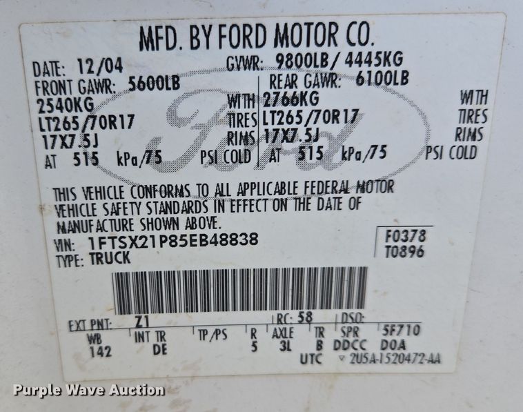 image for item ES2910 2005 Ford F250 Super Duty Ext. Cab pickup truck
