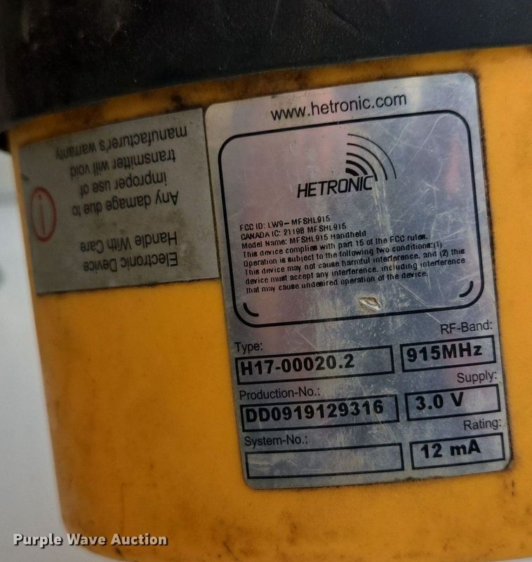 image for item ES2911 2019 Ford F350 Super Duty Ext. Cab utility bed pickup truck