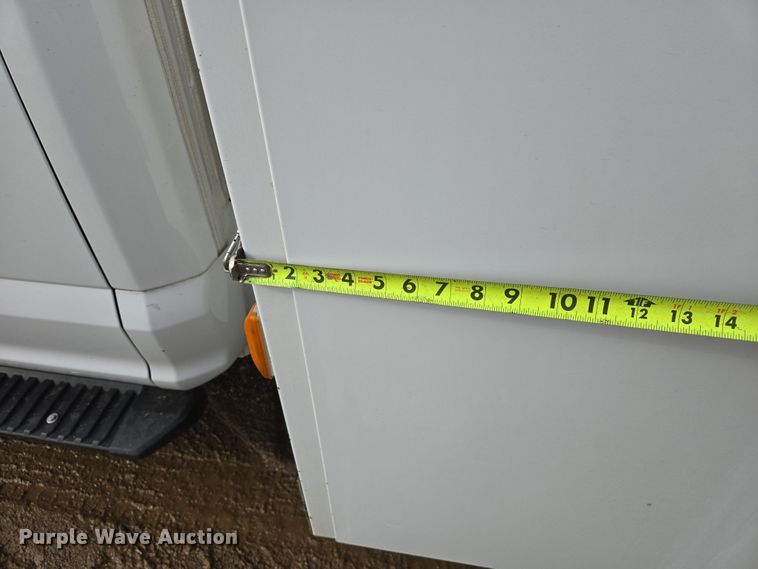 image for item ES2911 2019 Ford F350 Super Duty Ext. Cab utility bed pickup truck