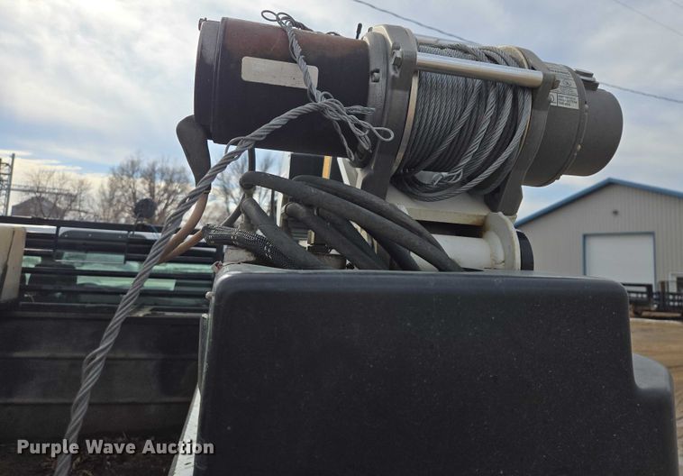 image for item ES2911 2019 Ford F350 Super Duty Ext. Cab utility bed pickup truck