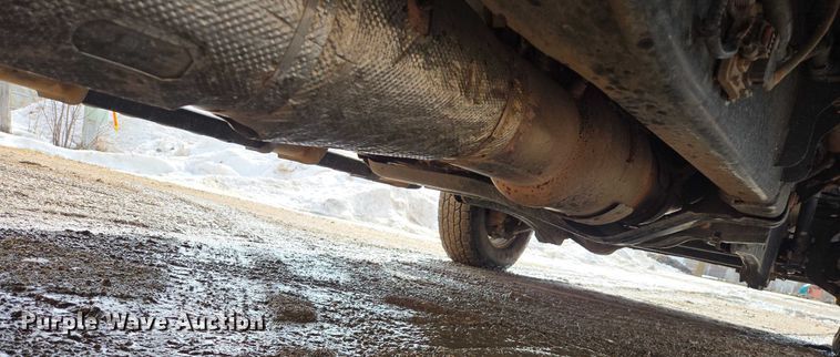 image for item ES2911 2019 Ford F350 Super Duty Ext. Cab utility bed pickup truck