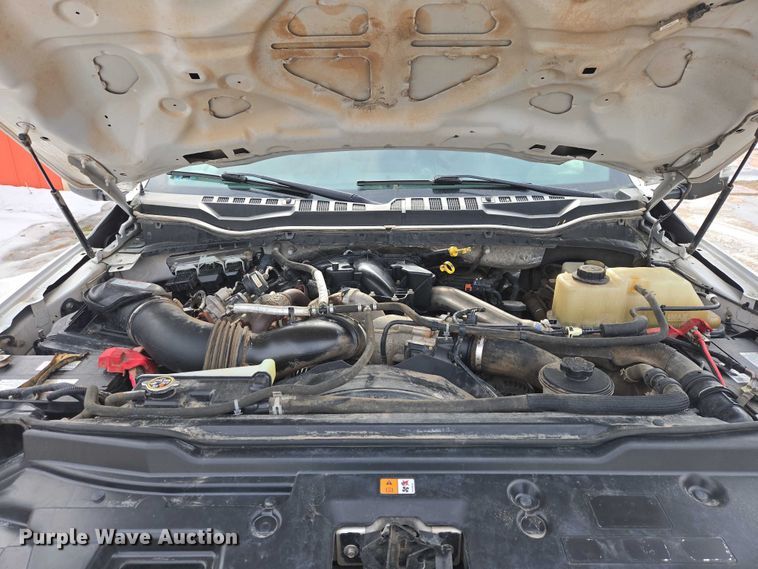 image for item ES2911 2019 Ford F350 Super Duty Ext. Cab utility bed pickup truck