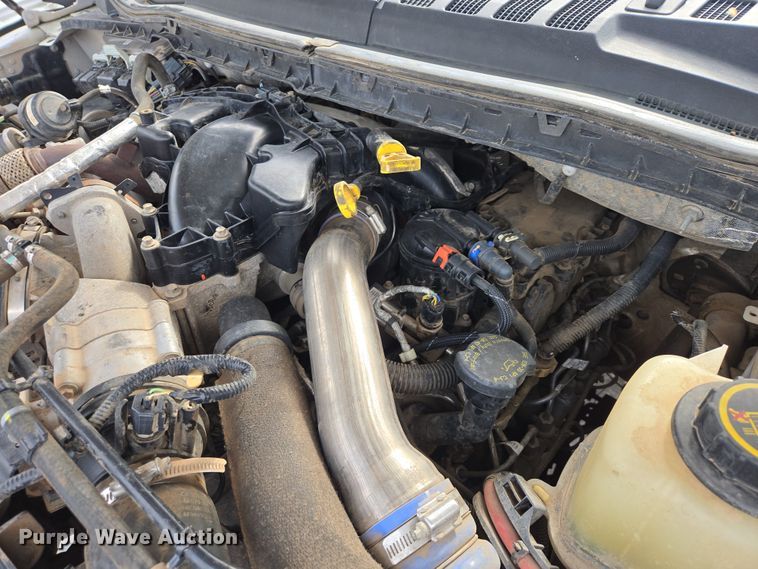 image for item ES2911 2019 Ford F350 Super Duty Ext. Cab utility bed pickup truck