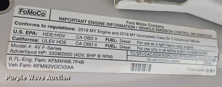 image for item ES2911 2019 Ford F350 Super Duty Ext. Cab utility bed pickup truck