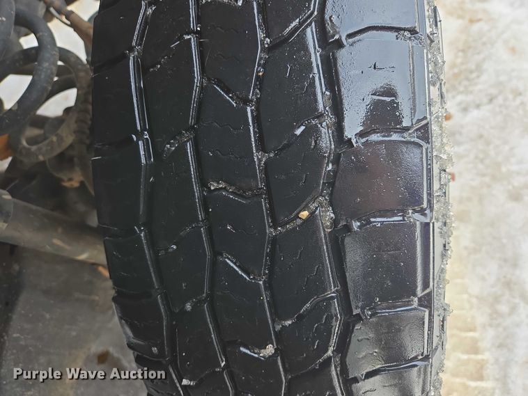 image for item ES2911 2019 Ford F350 Super Duty Ext. Cab utility bed pickup truck