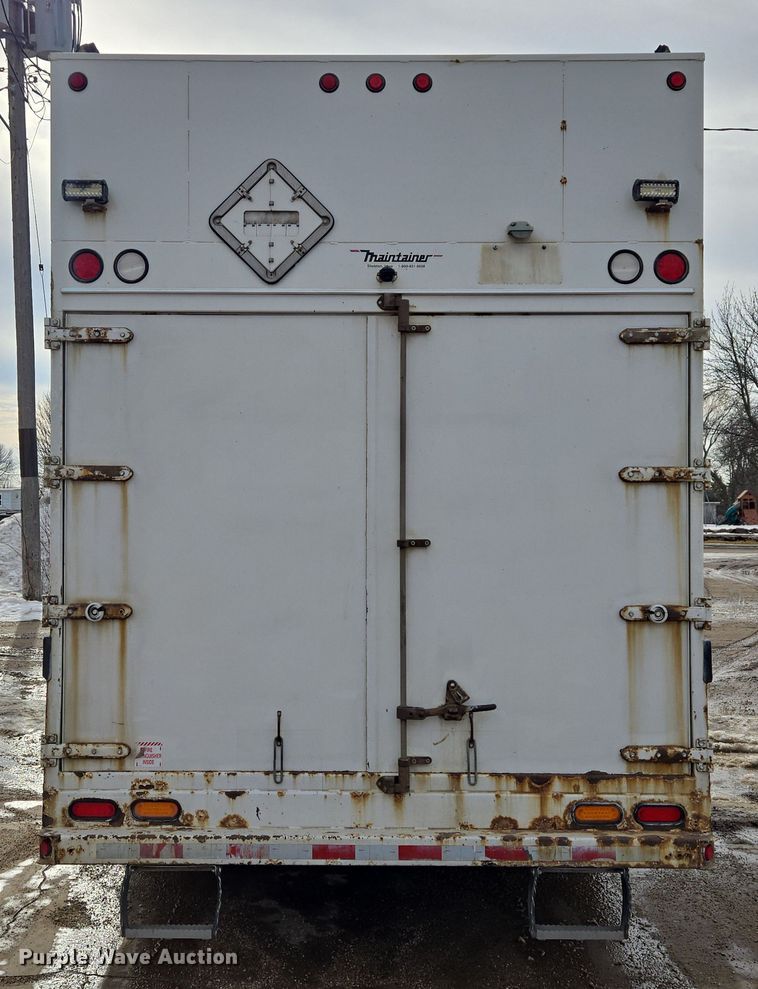 image for item ES2912 2013 Caterpillar CT660 fuel / lube truck