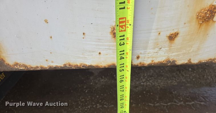 image for item ES2912 2013 Caterpillar CT660 fuel / lube truck