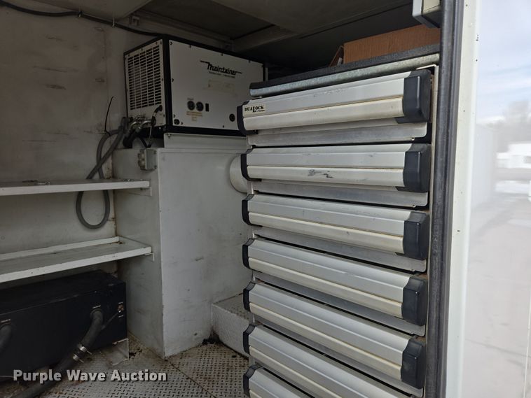 image for item ES2912 2013 Caterpillar CT660 fuel / lube truck