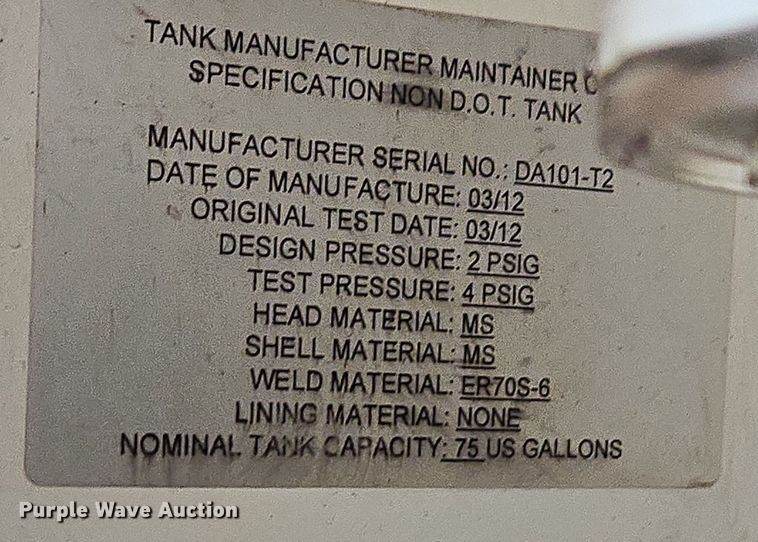 image for item ES2912 2013 Caterpillar CT660 fuel / lube truck