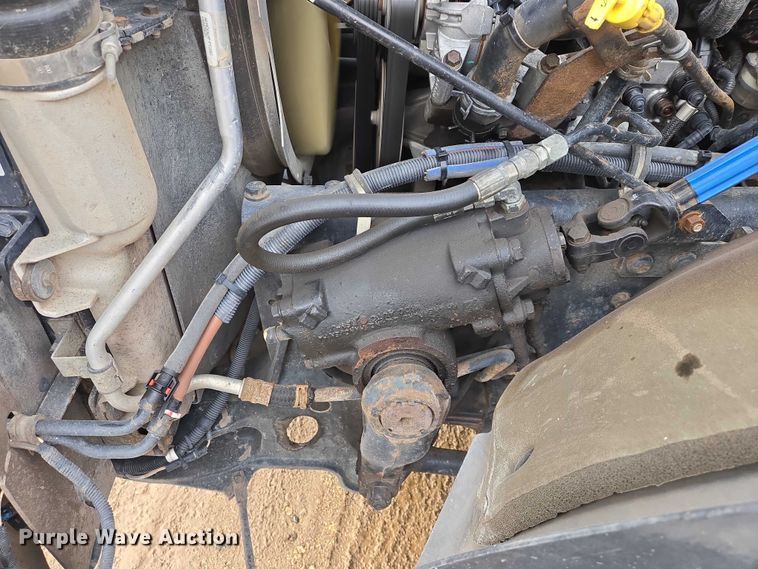 image for item ES2912 2013 Caterpillar CT660 fuel / lube truck