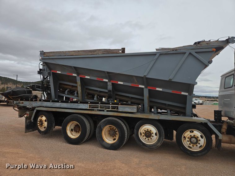 image for item ES2960 1999 Volvo WG rock slinger