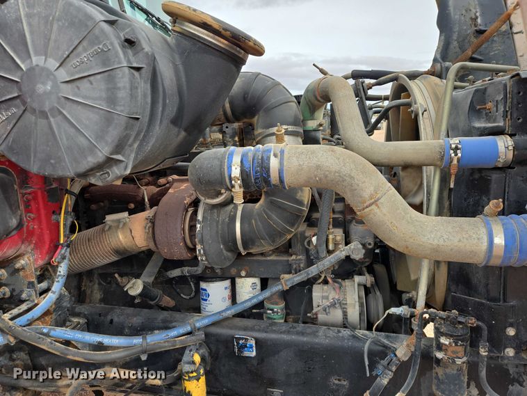 image for item ES2960 1999 Volvo WG rock slinger