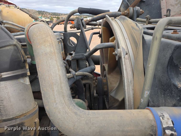 image for item ES2960 1999 Volvo WG rock slinger