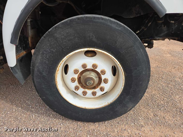 image for item ES2960 1999 Volvo WG rock slinger