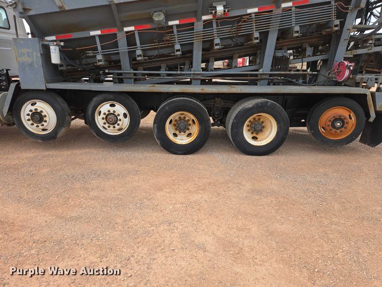 image for item ES2960 1999 Volvo WG rock slinger