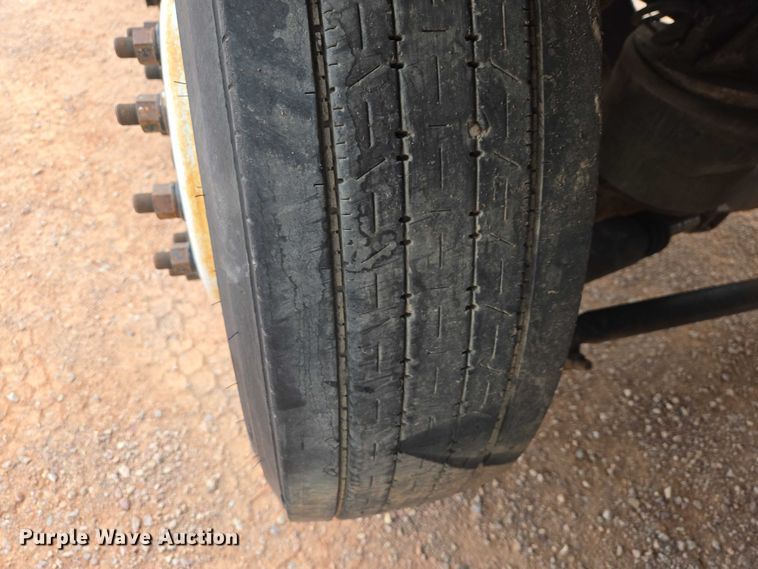 image for item ES2960 1999 Volvo WG rock slinger