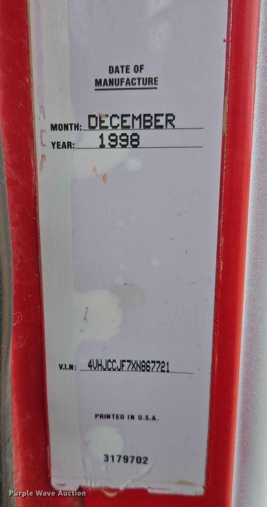 image for item ES2960 1999 Volvo WG rock slinger