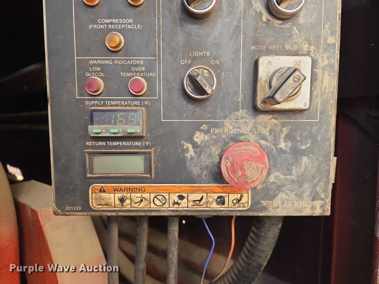 image for item ES2996 2002 Heat King HK500 ground heater