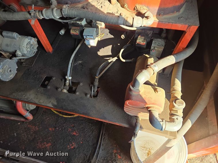 image for item ES2996 2002 Heat King HK500 ground heater