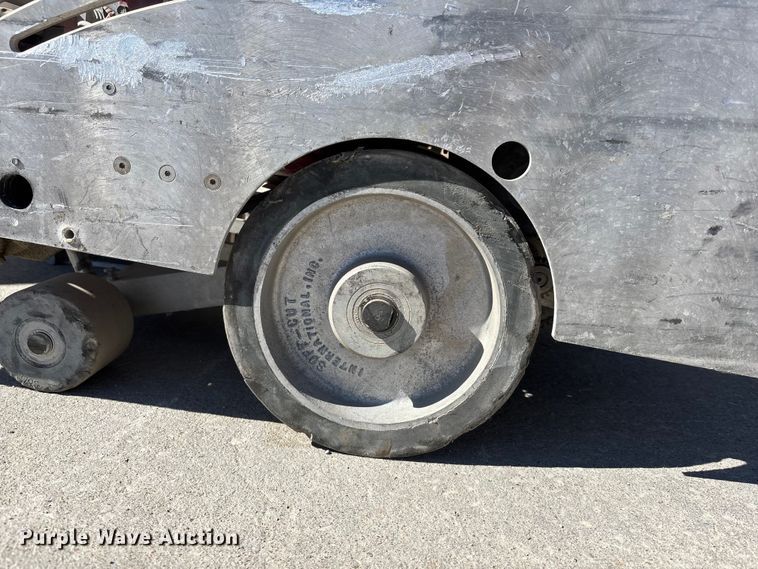 image for item ES5016 2005 Soff-Cut X-2500 concrete saw