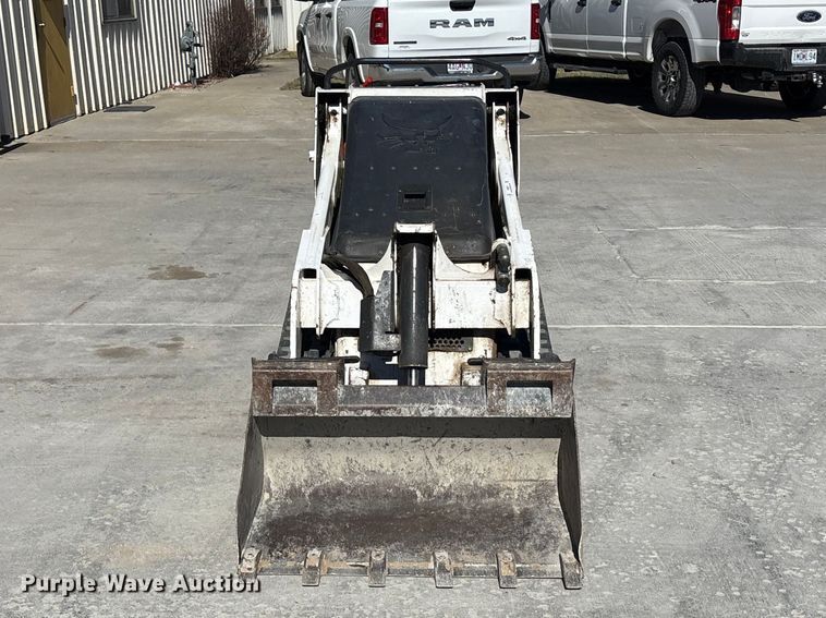 image for item ES5017 2011 Bobcat MT52 compact utility loader