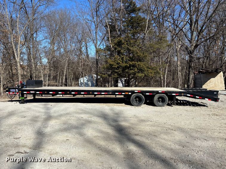 image for item ES5020 202 Load Trail Low Pro equipment trailer