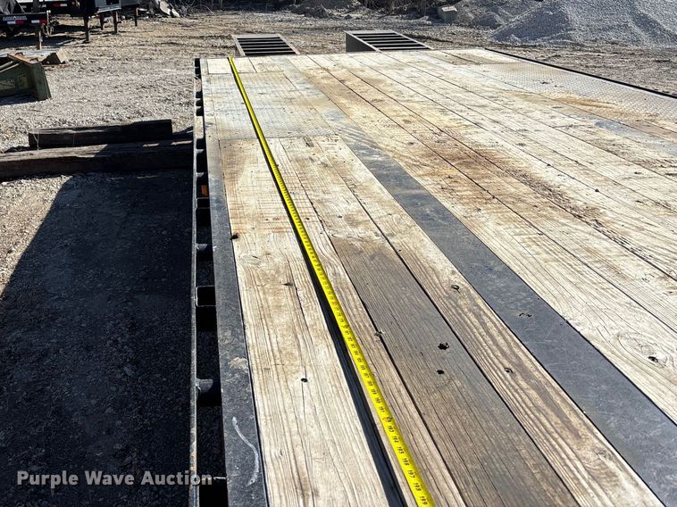 image for item ES5020 202 Load Trail Low Pro equipment trailer