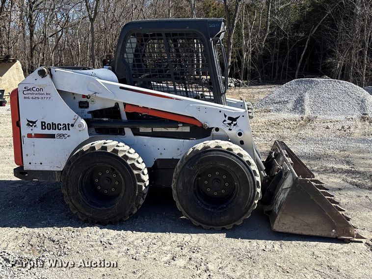 image for item ES5021 2013 Bobcat S510 skid steer loader