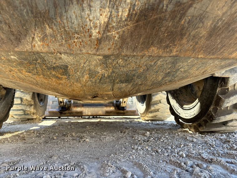 image for item ES5021 2013 Bobcat S510 skid steer loader